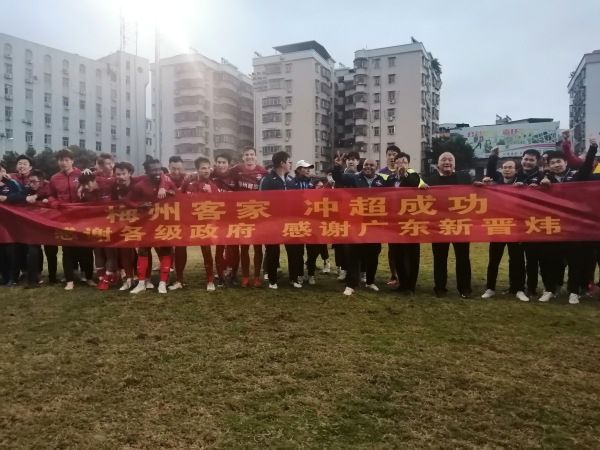 随即又有些担忧：我怕我娘不答应……放心，我是你的大夫，我会说服你娘。
